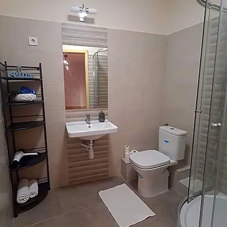 Downtown Deluxe Lägenhetshotell Győr