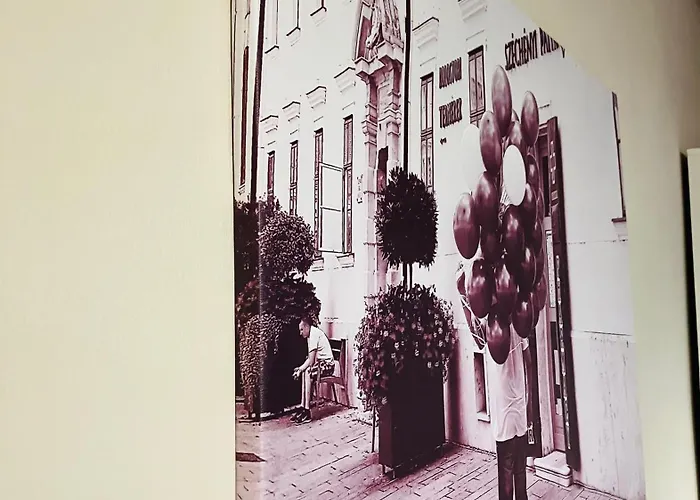 Downtown Deluxe